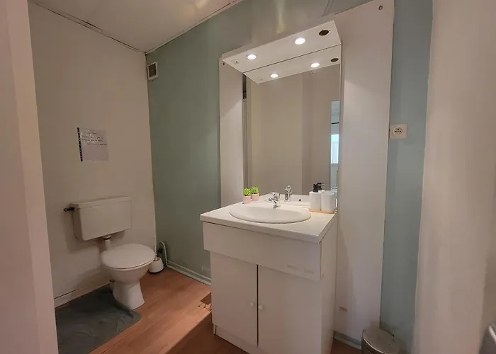 Appartement Separate Bright Double - Center & Castle - Shared Kitchen & Private Bathroom *